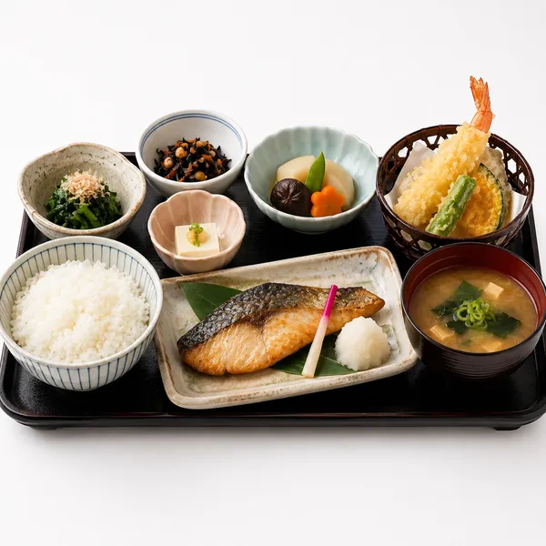 季節の彩り御膳